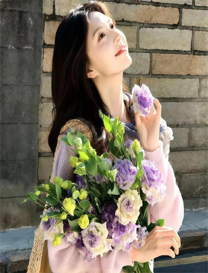 从文化视角看魔奸/魔情女：绿幕的拍摄技巧与后期合成 揭示电影的文化价值与意义